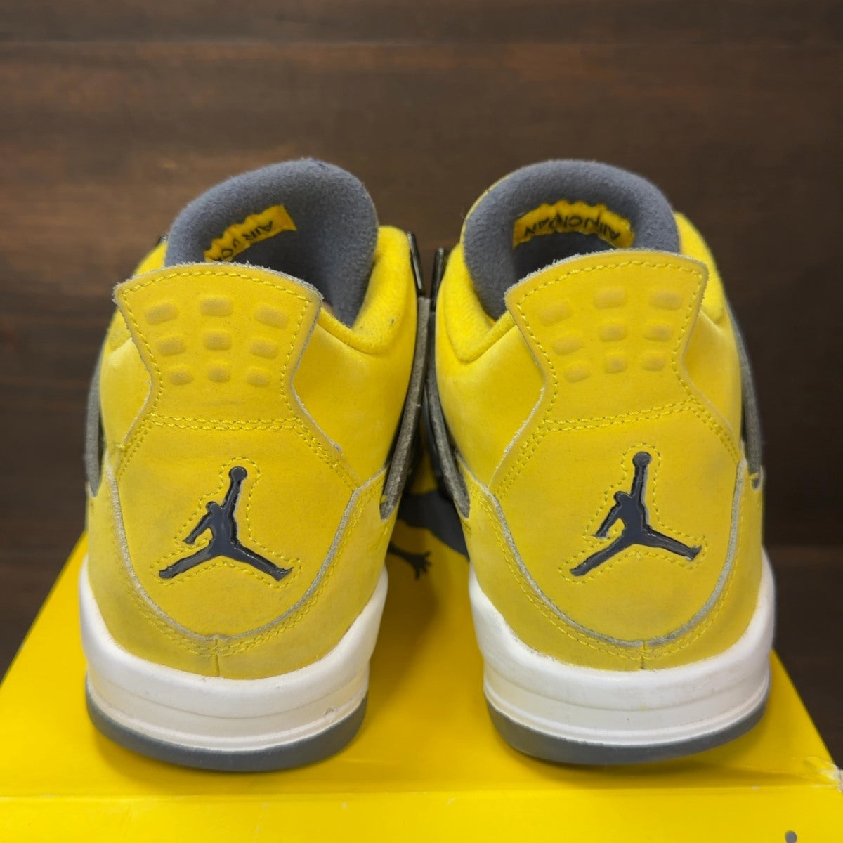 Jordan 4 Retro Lightning (2021) (GS) Size 5Y (Pre-Owned) - aux