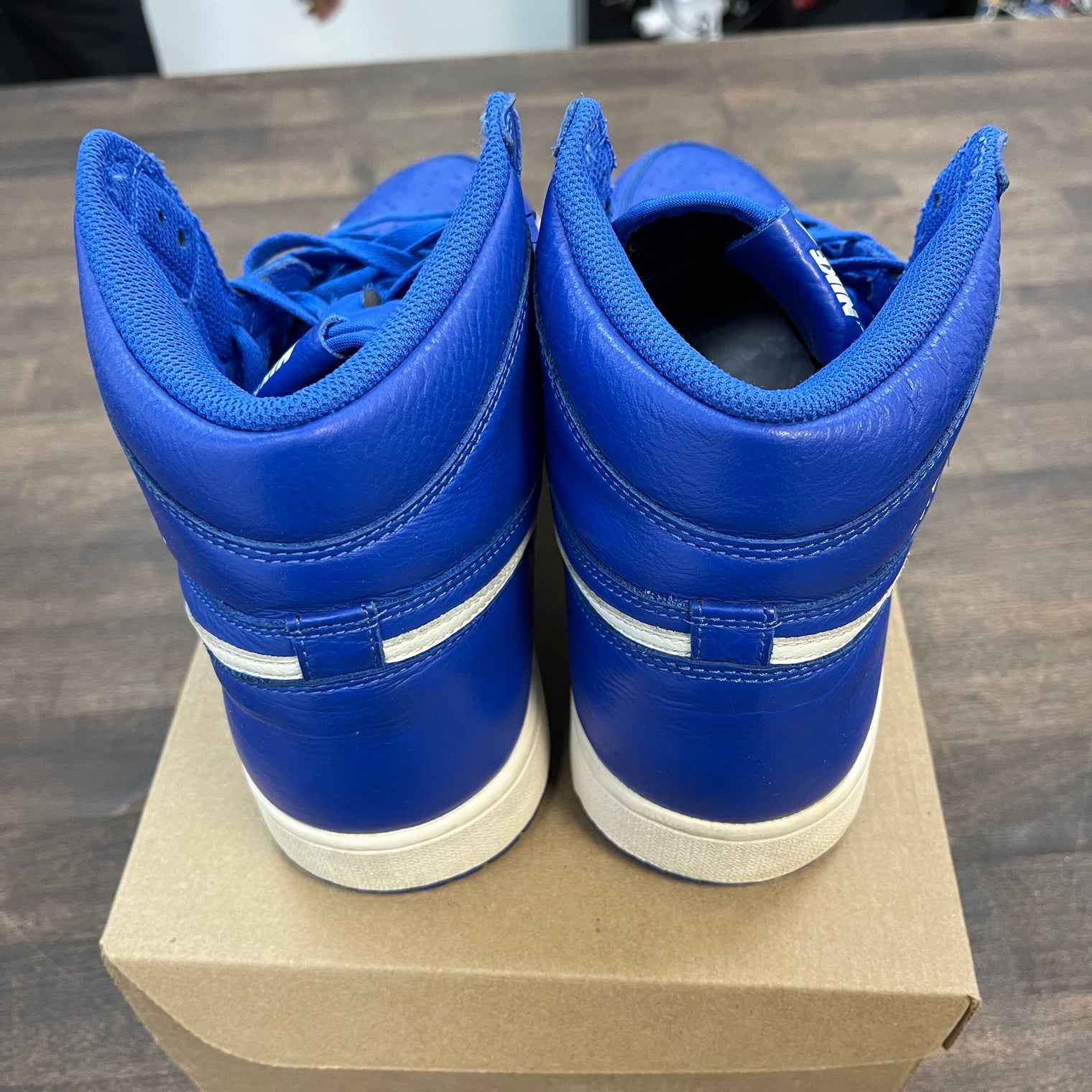 Hyper Royal Jordan 1 High (USED,NO BOX)