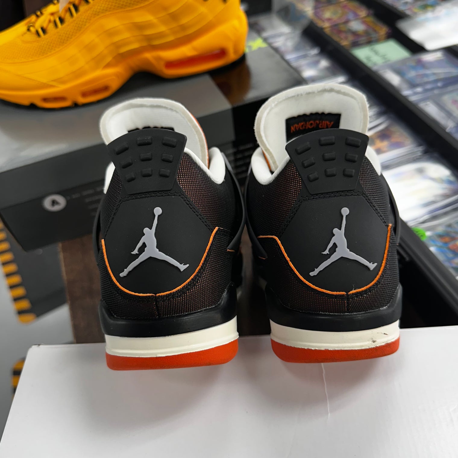 (W) Starfish Jordan 4 (USED)