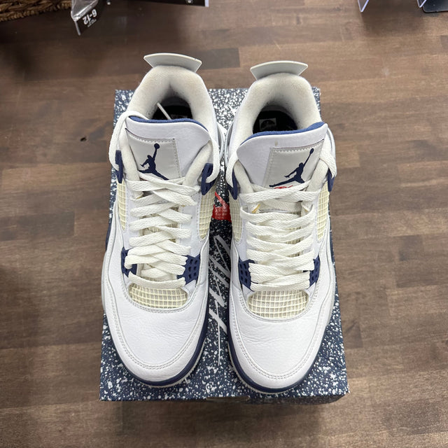 Midnight Navy Jordan 4 Retro (USED)