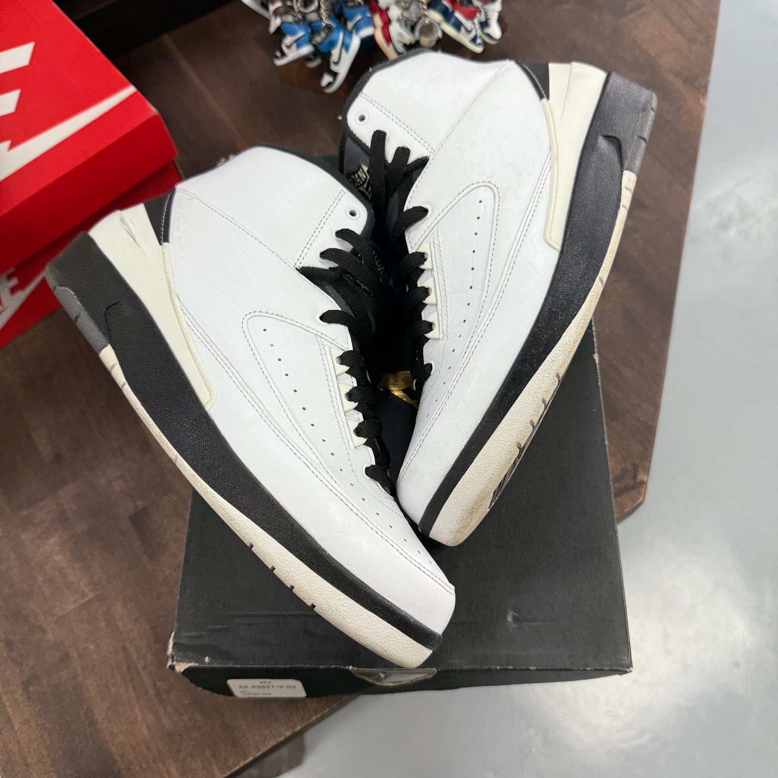 Wing it Jordan 2 Retro (USED, Replacement Box)