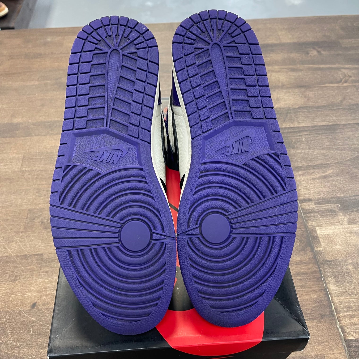 Court Purple OG Jordan 1 High (USED)