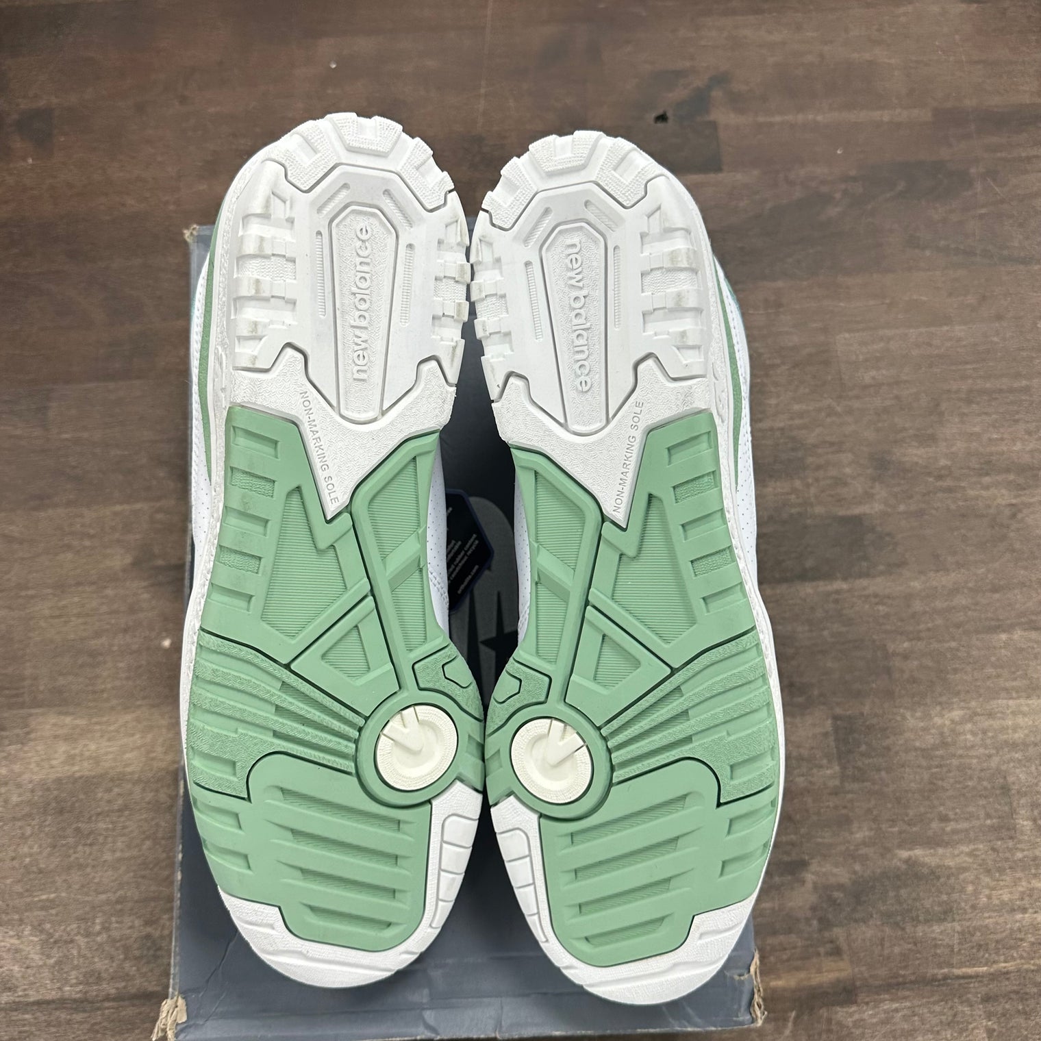 New Balance 550 White Mint Green (Lightly Worn)