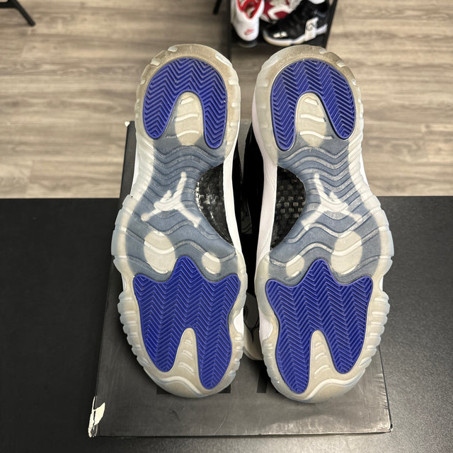 Space Jam Jordan 11 (USED)