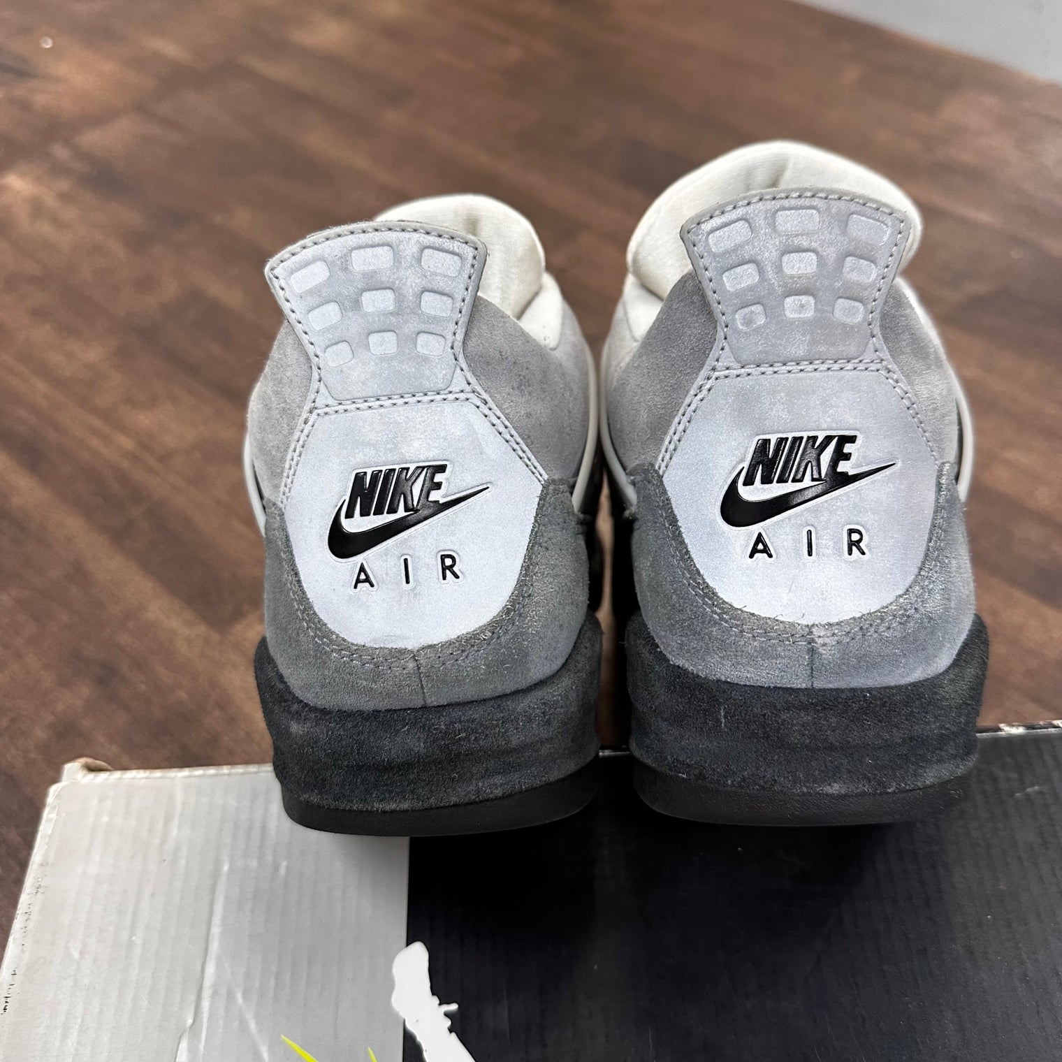 Neon 95 Jordan 4 Retro (USED)