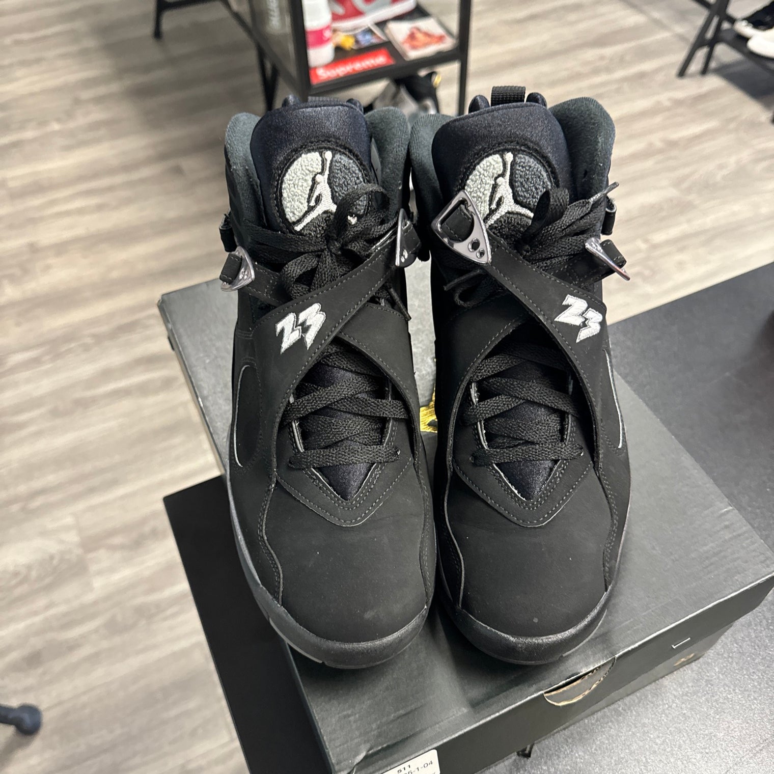 Chrome Jordan 8 Retro (USED)