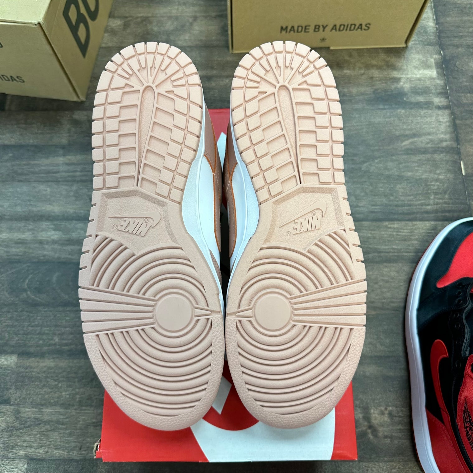 Rose Whisper Nike Dunk Low (Lightly Worn)