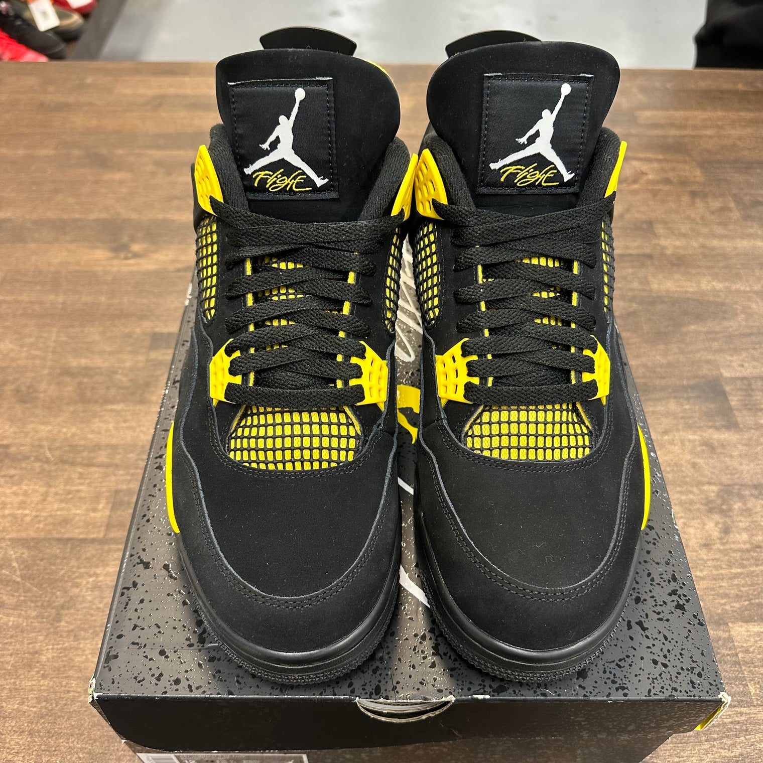 Yellow Thunder Jordan 4 (USED)
