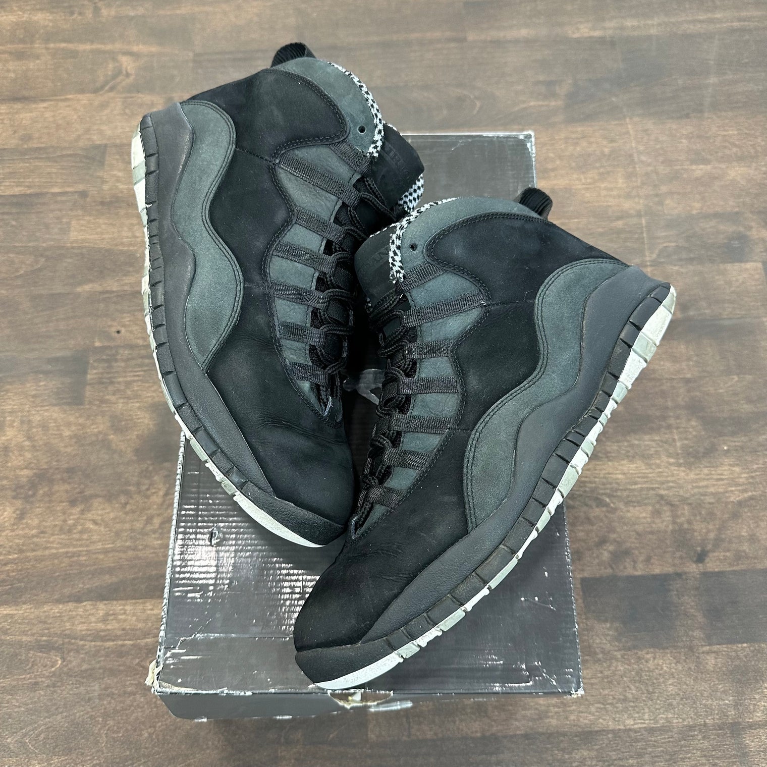Stealth Jordan 10 Retro (USED)