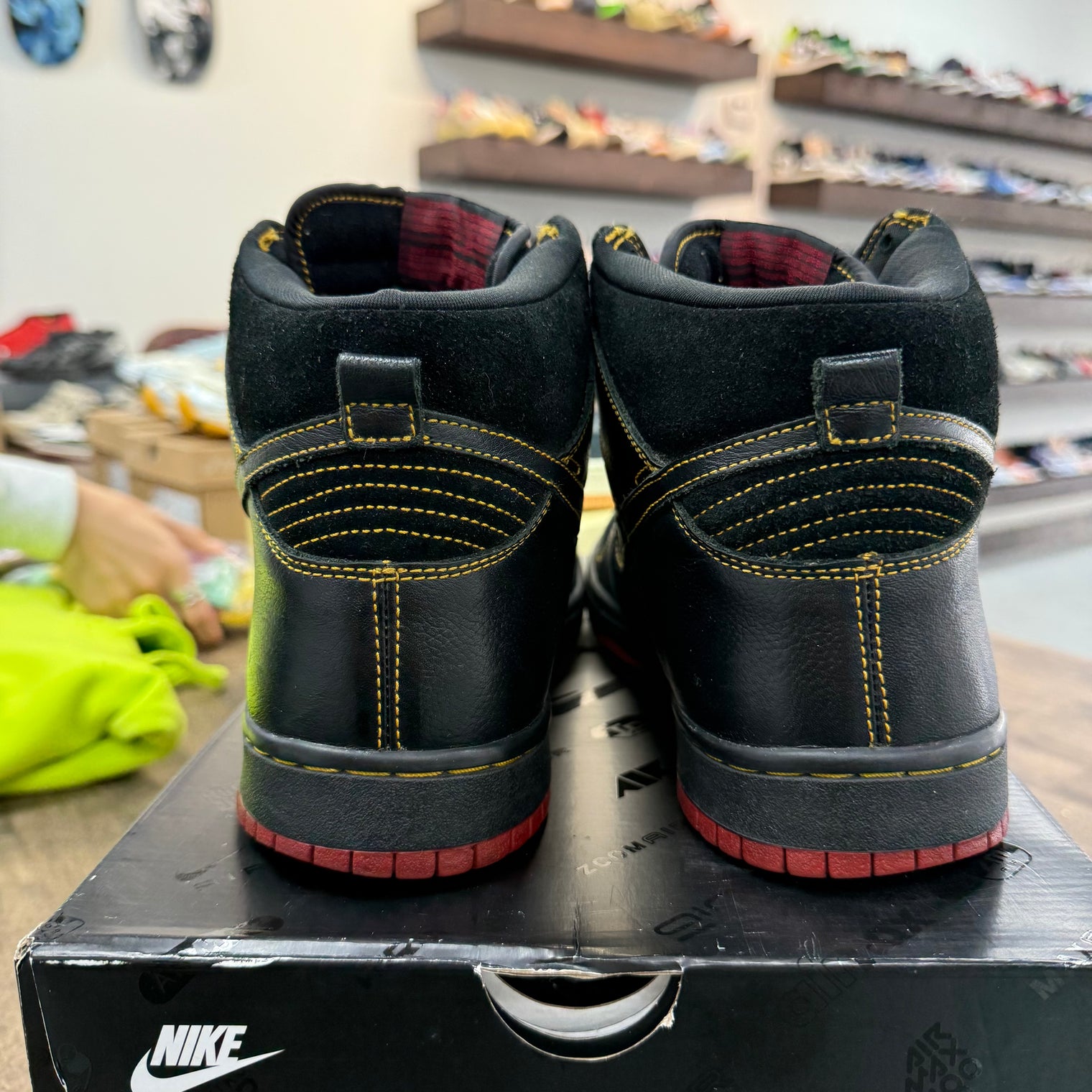 Unlucky SB Dunk High (USED, Replacement Box)