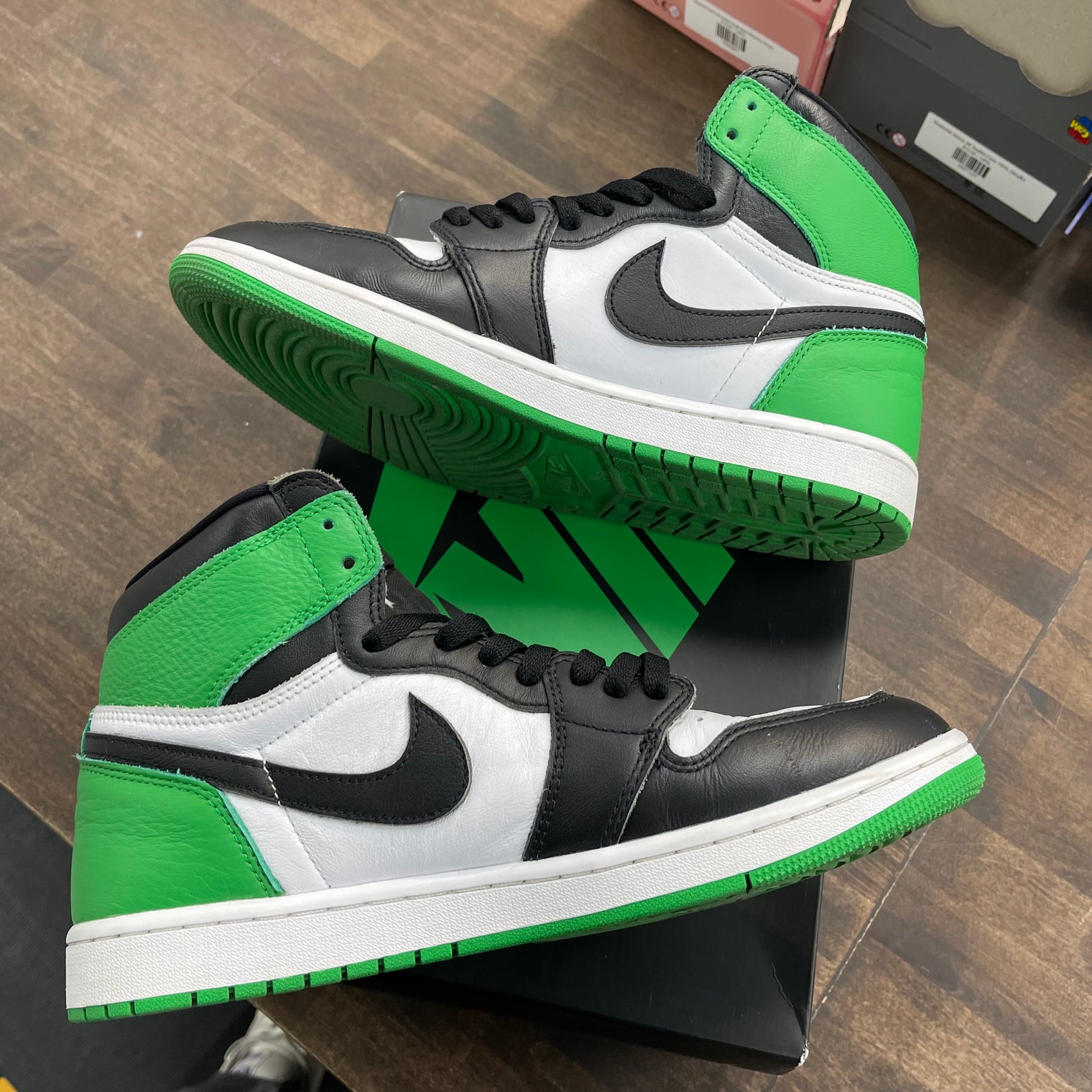 Lucky Green Jordan 1 High (USED)