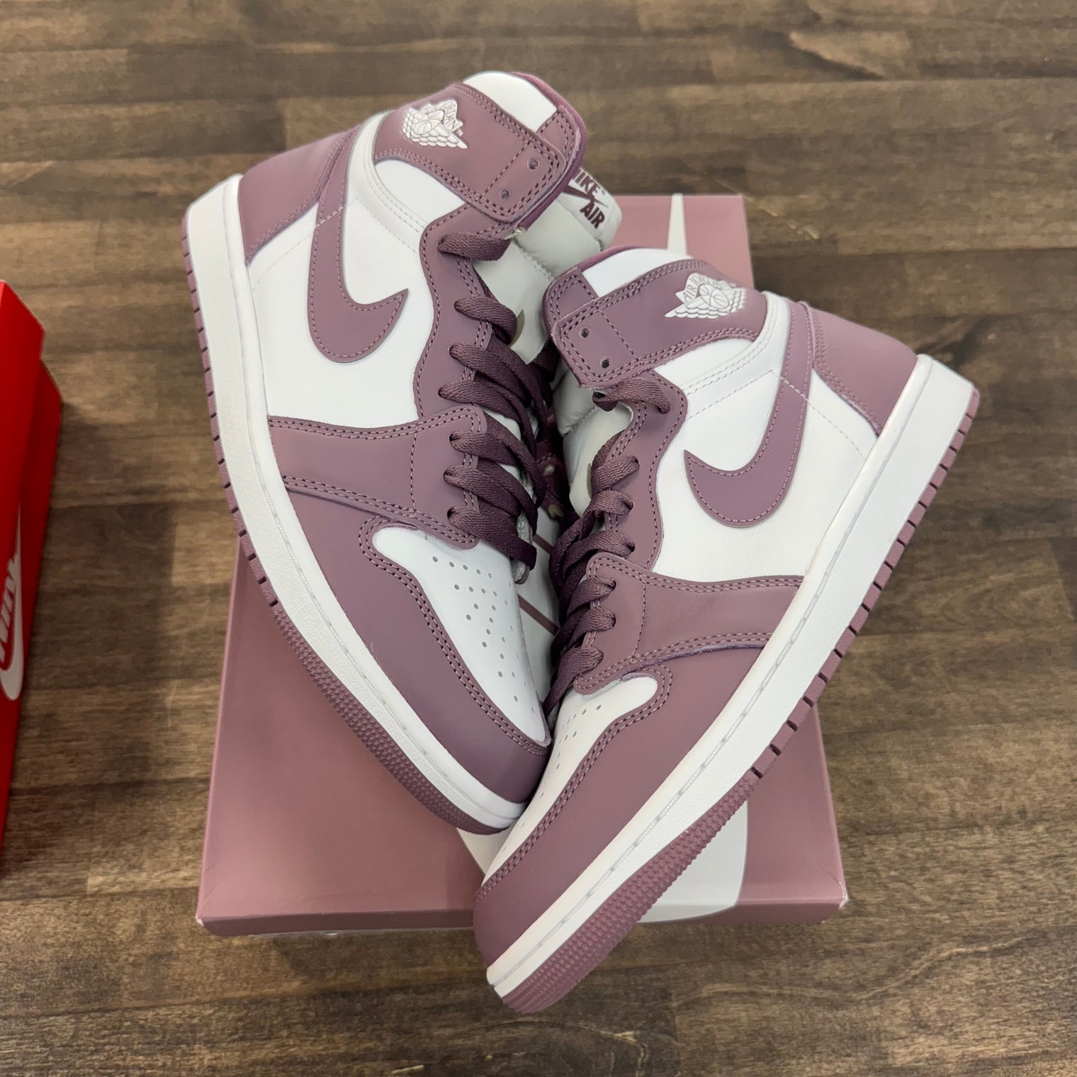 Mauve Jordan 1 High (USED)