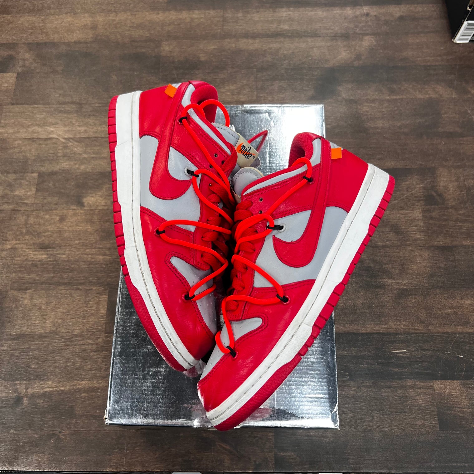 University Red Off-White Nike Dunk Low (USED)