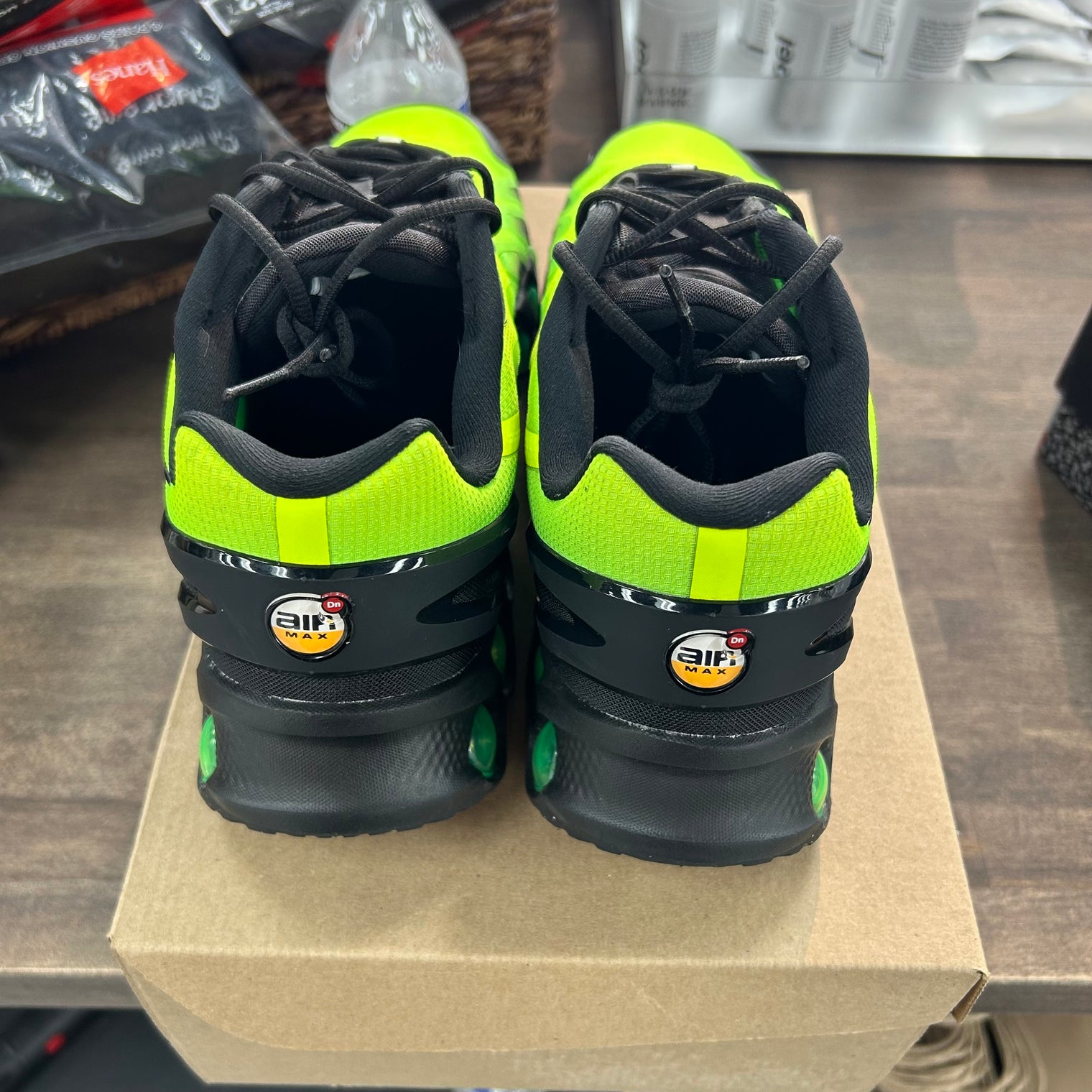 Air Max DN8 Green Strike (USED, no box?