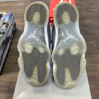 Cool Grey Jordan 11 (USED)
