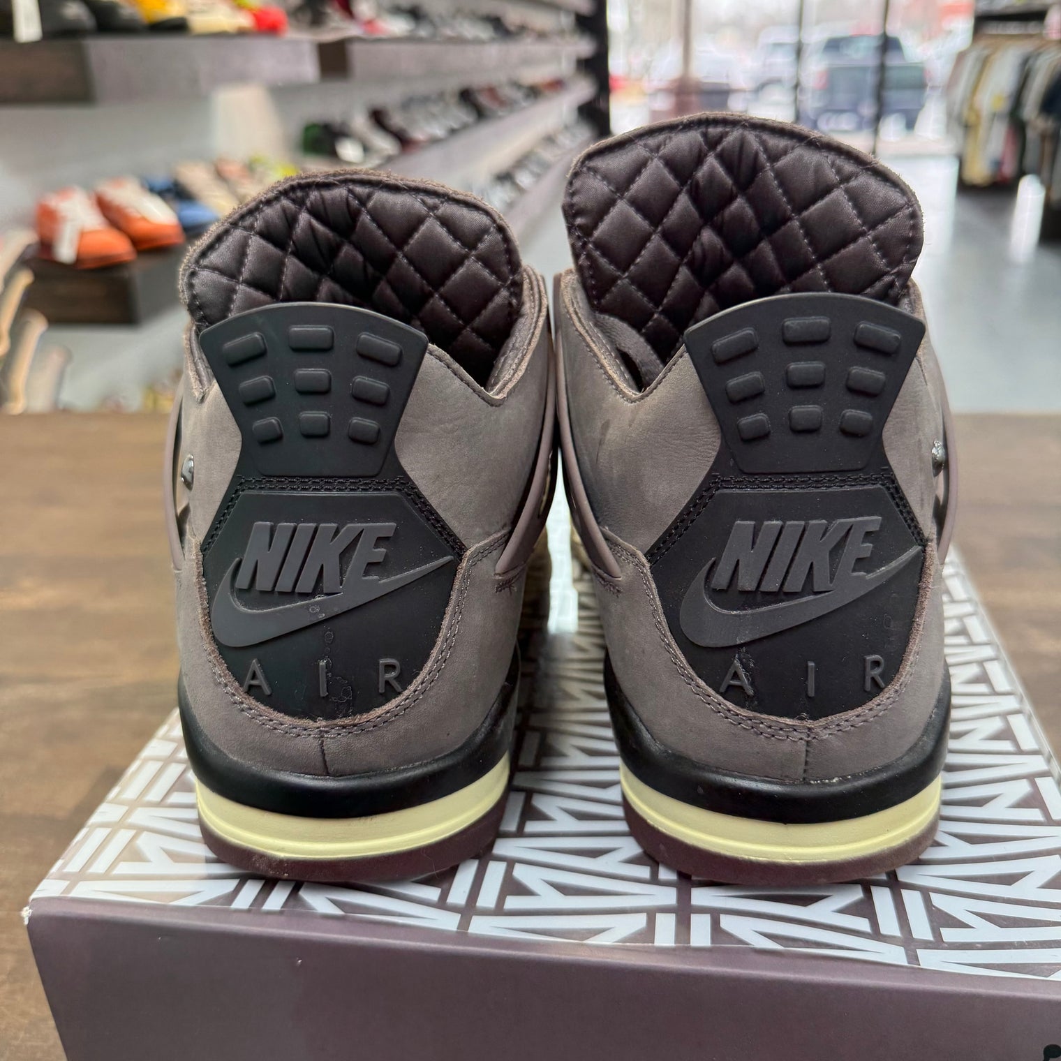 Violet Ore A Ma Maniere Jordan 4 (USED)