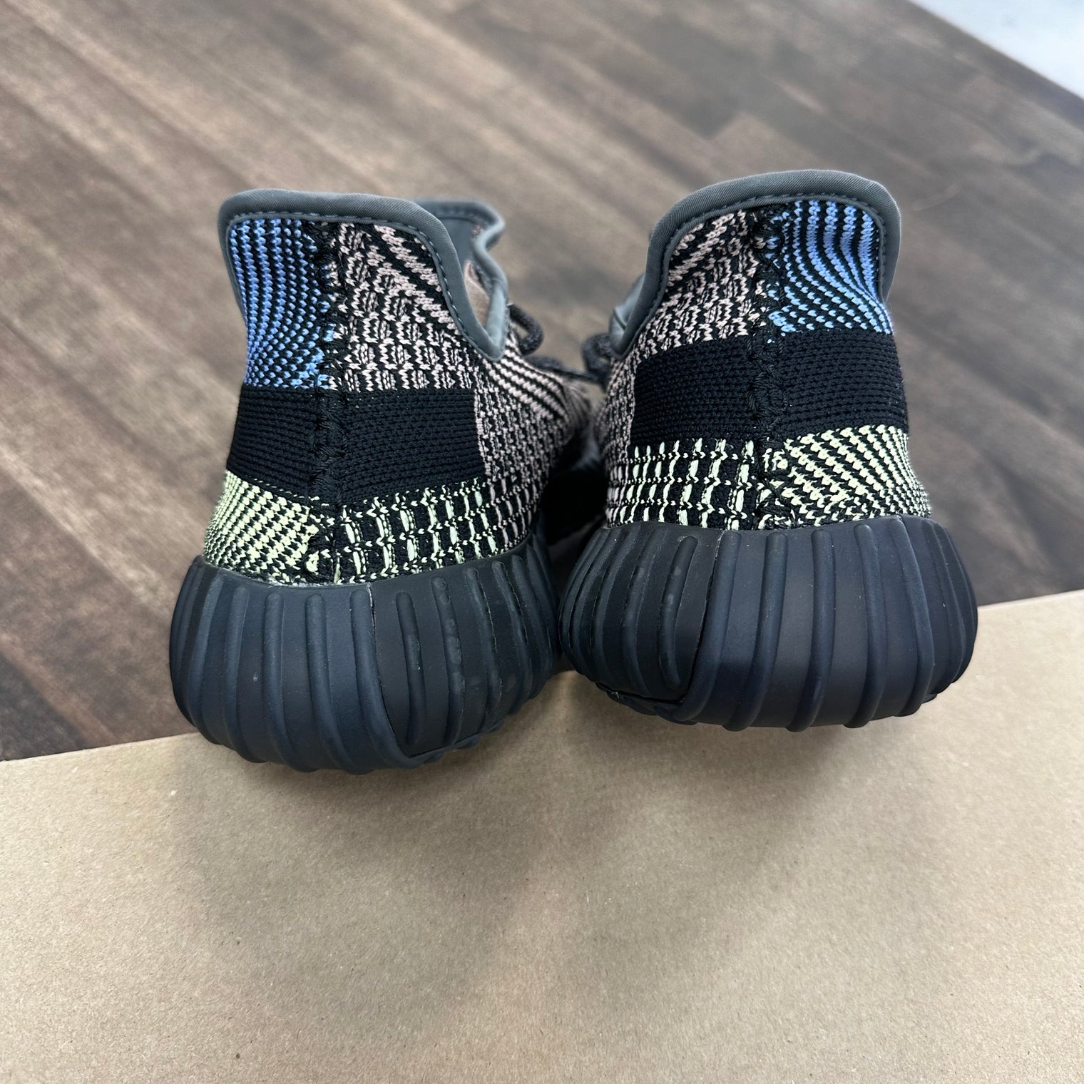 Yecheil Yeezy 350 (USED,No box)