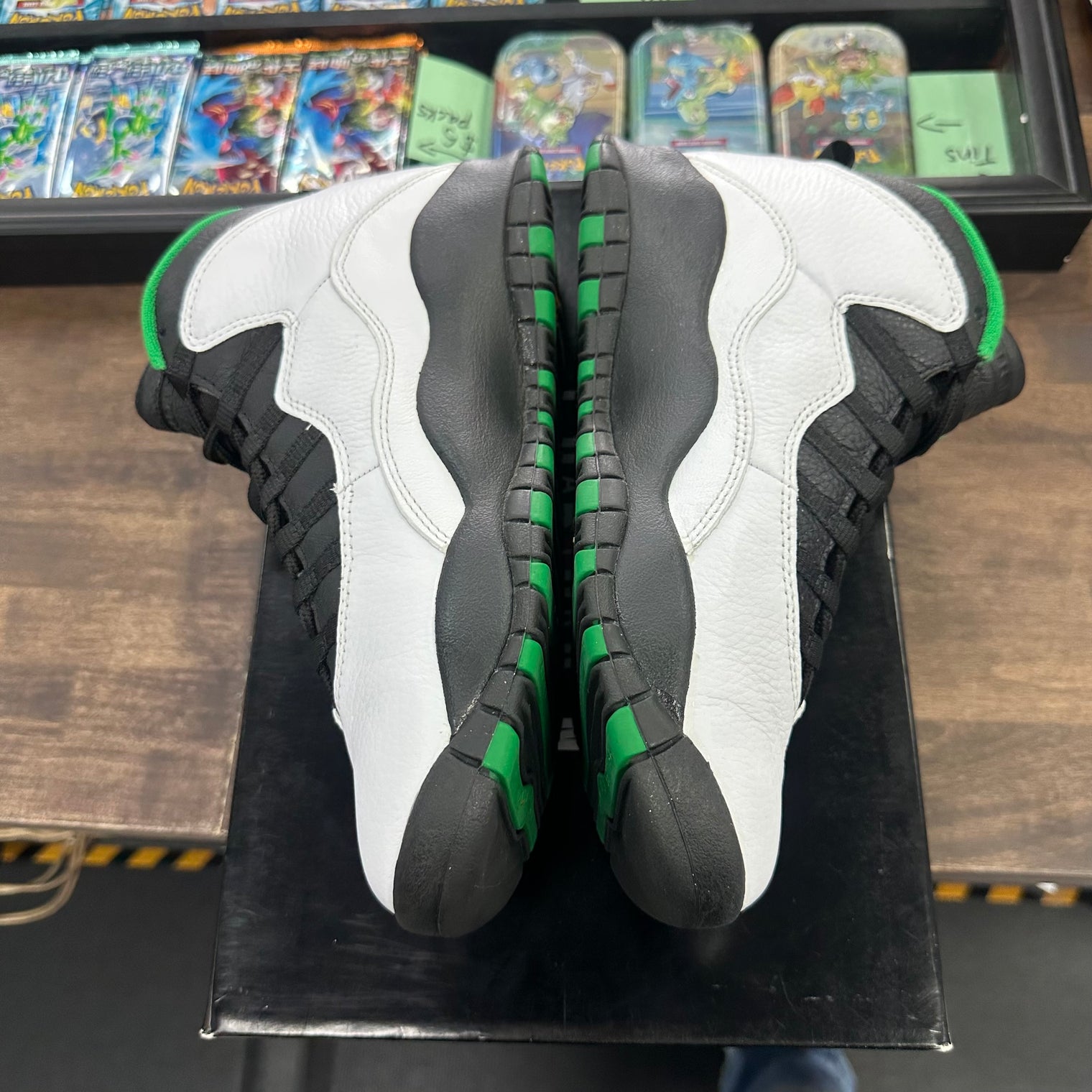 Seattle Jordan 10 Retro (USED)