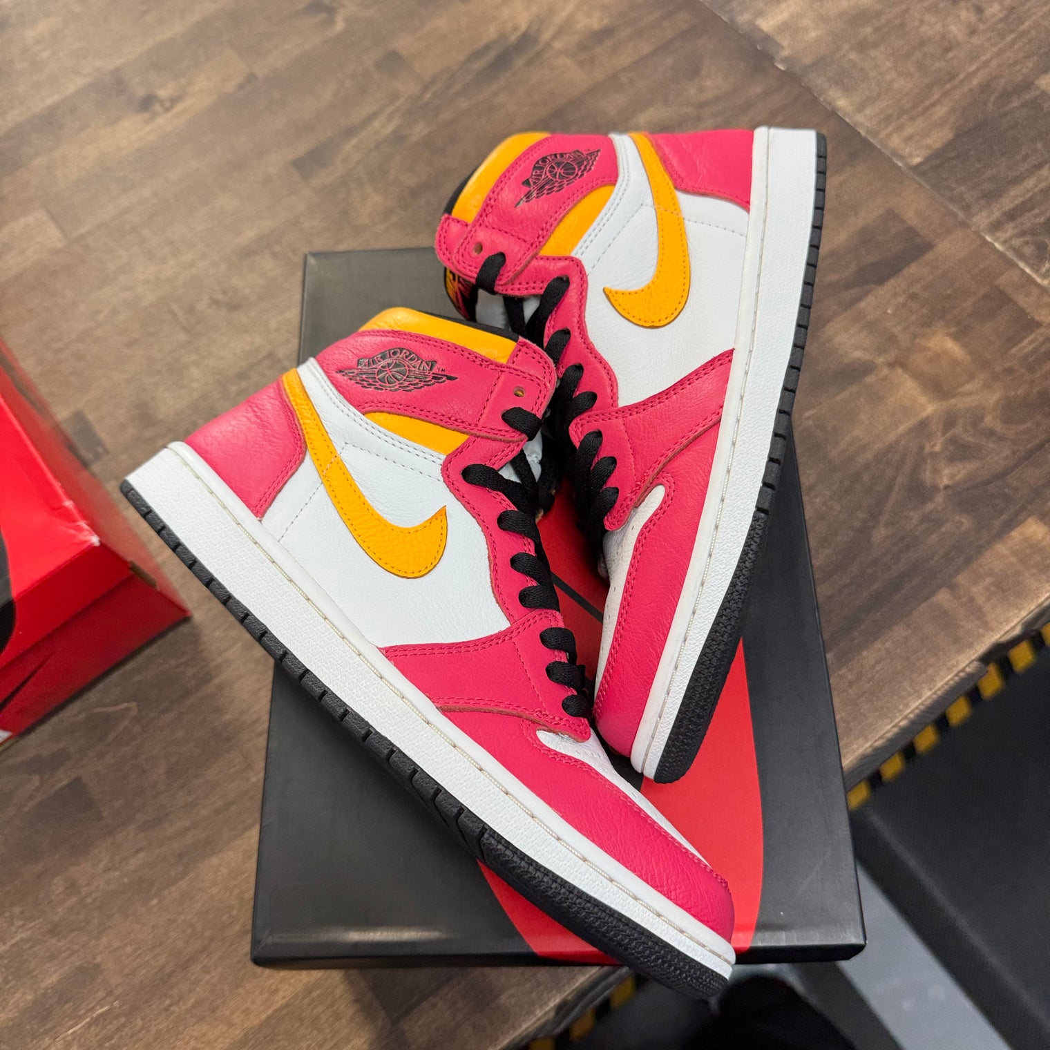 Fusion Red Jordan 1 High (USED)