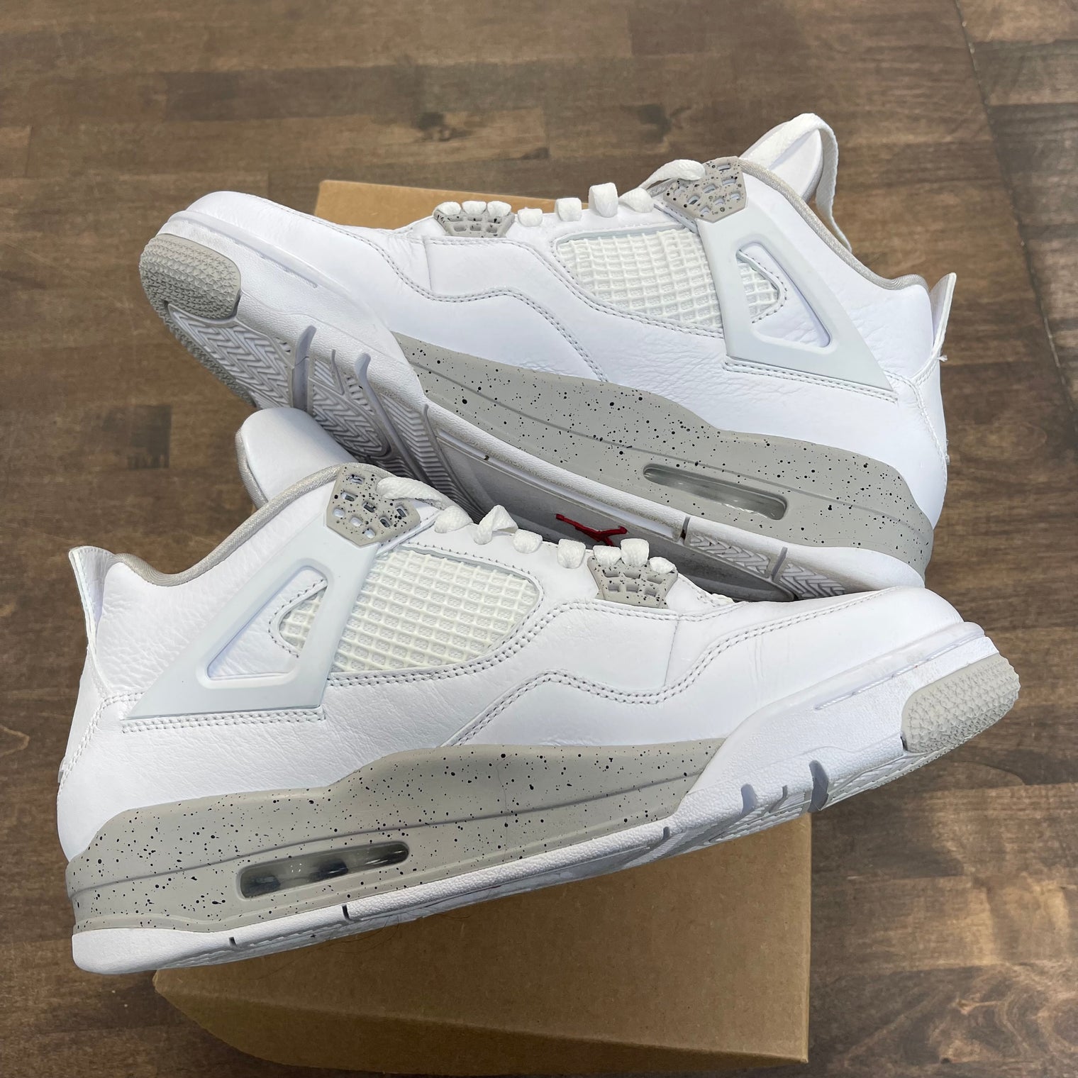 White Oreo Jordan 4 (USED, No Box)