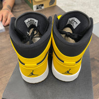 New Love Jordan 1 Mid (USED)