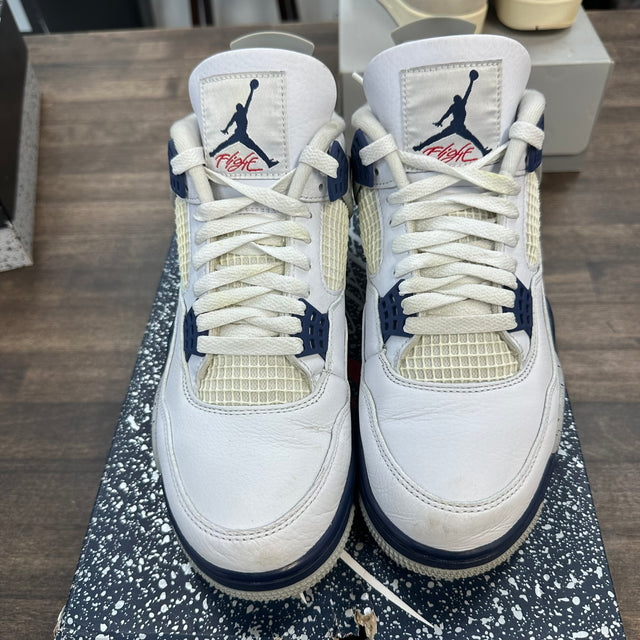 Midnight Navy Jordan 4 (USED)