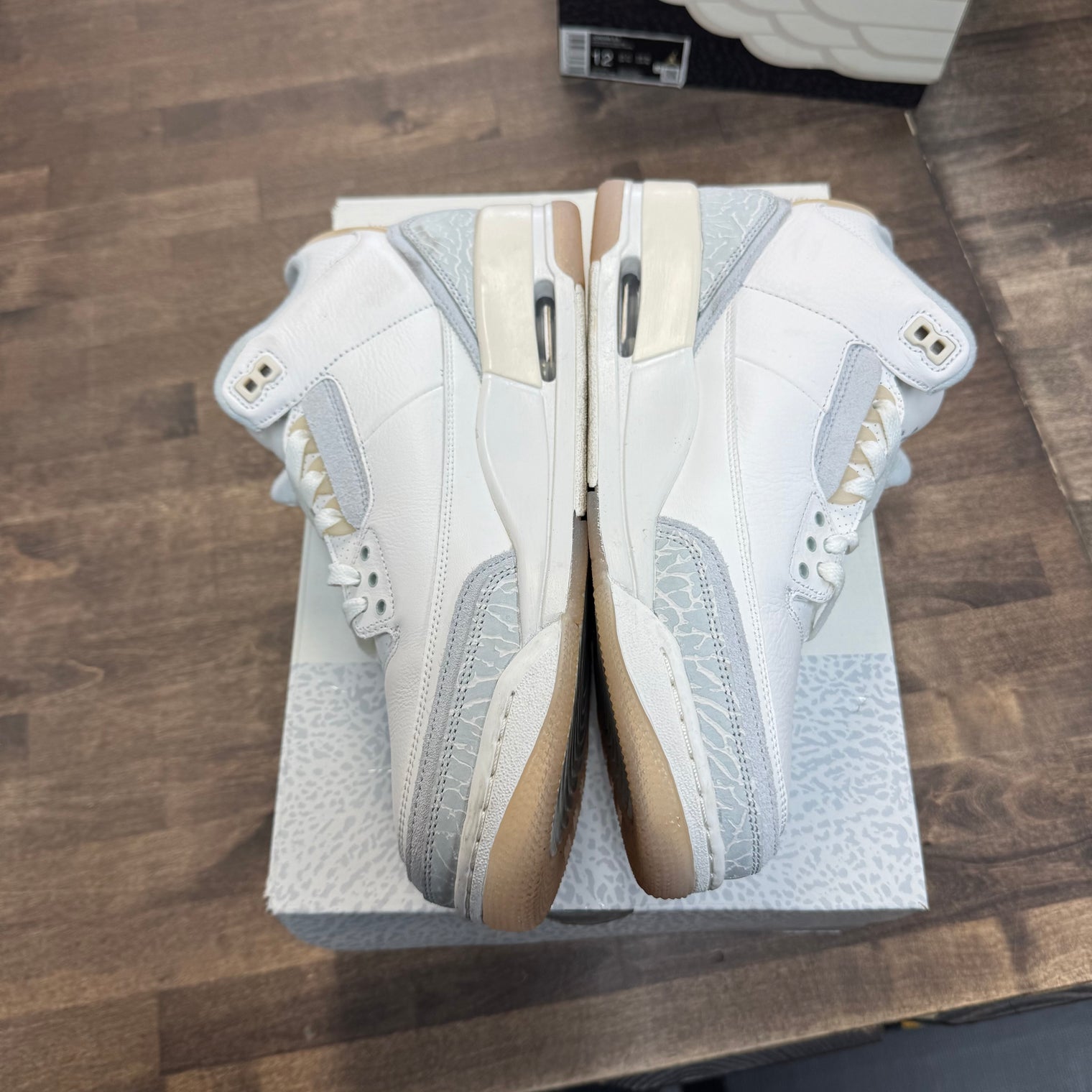 Jordan 3 Retro Craft Ivory (USED)