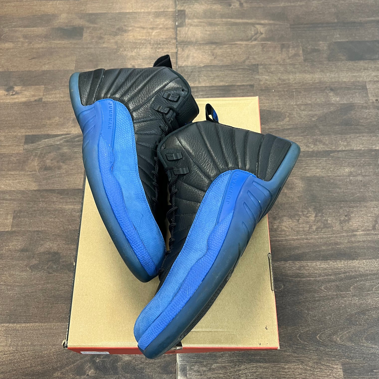 Black Game Royal Jordan 12 (USED)