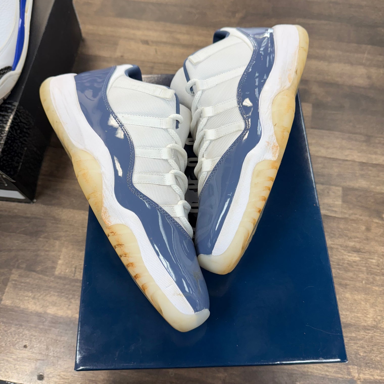 Diffused Blue Jordan 11 (USED)
