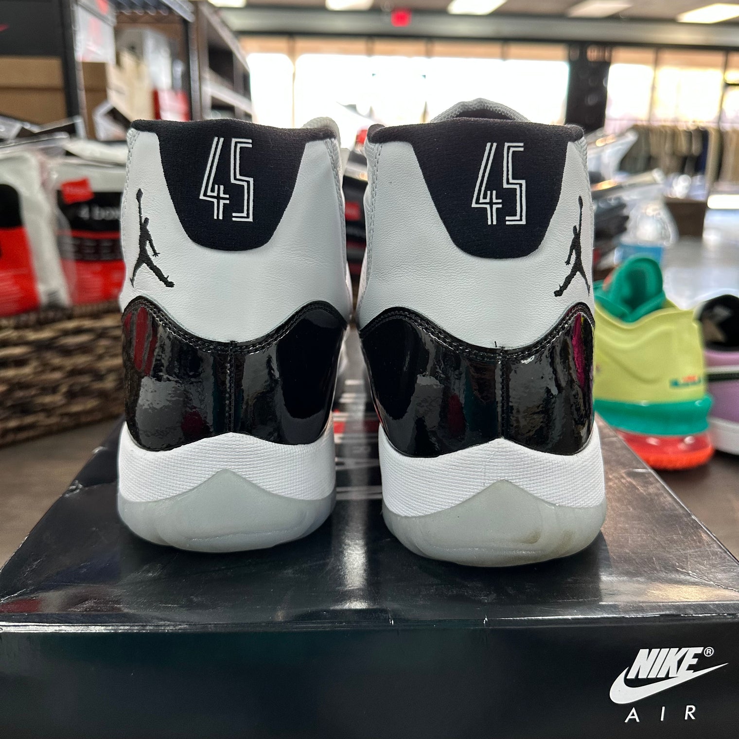 Concord Jordan 11 Retro (2018) (Lightly Worn)