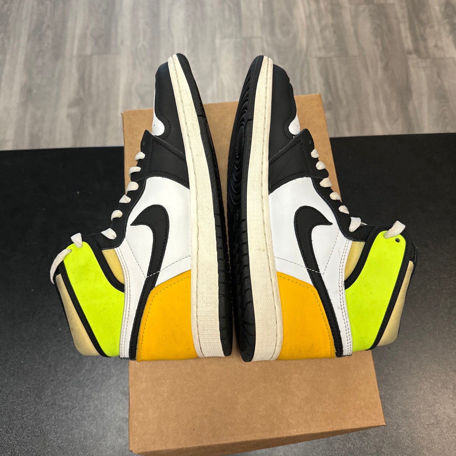 Volt Gold Jordan 1 High (USED;NO BOX)