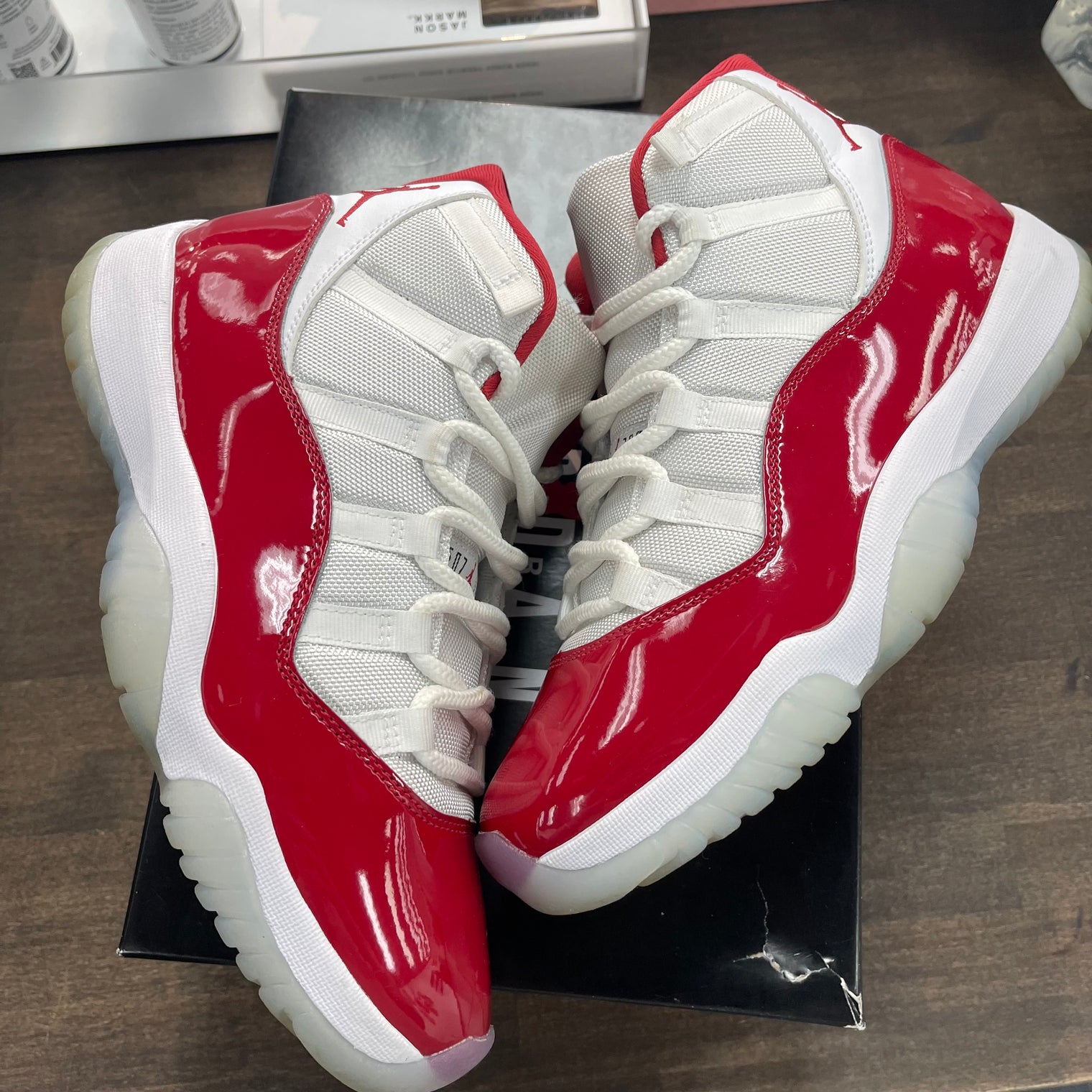 Cherry Jordan 11 (USED)