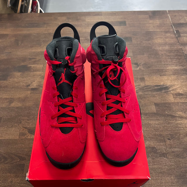 Toro Bravo Jordan 6 (USED)