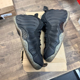 Nike Air Foamposite One Stealth (US 13) (USED) Size 13 (Pre-Owned) - Image 1