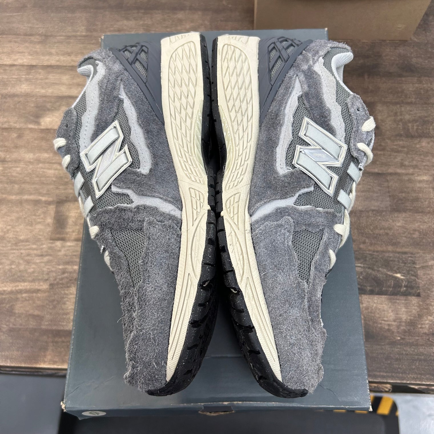 Protection Pack Harbor Grey New Balance 1906D (USED)