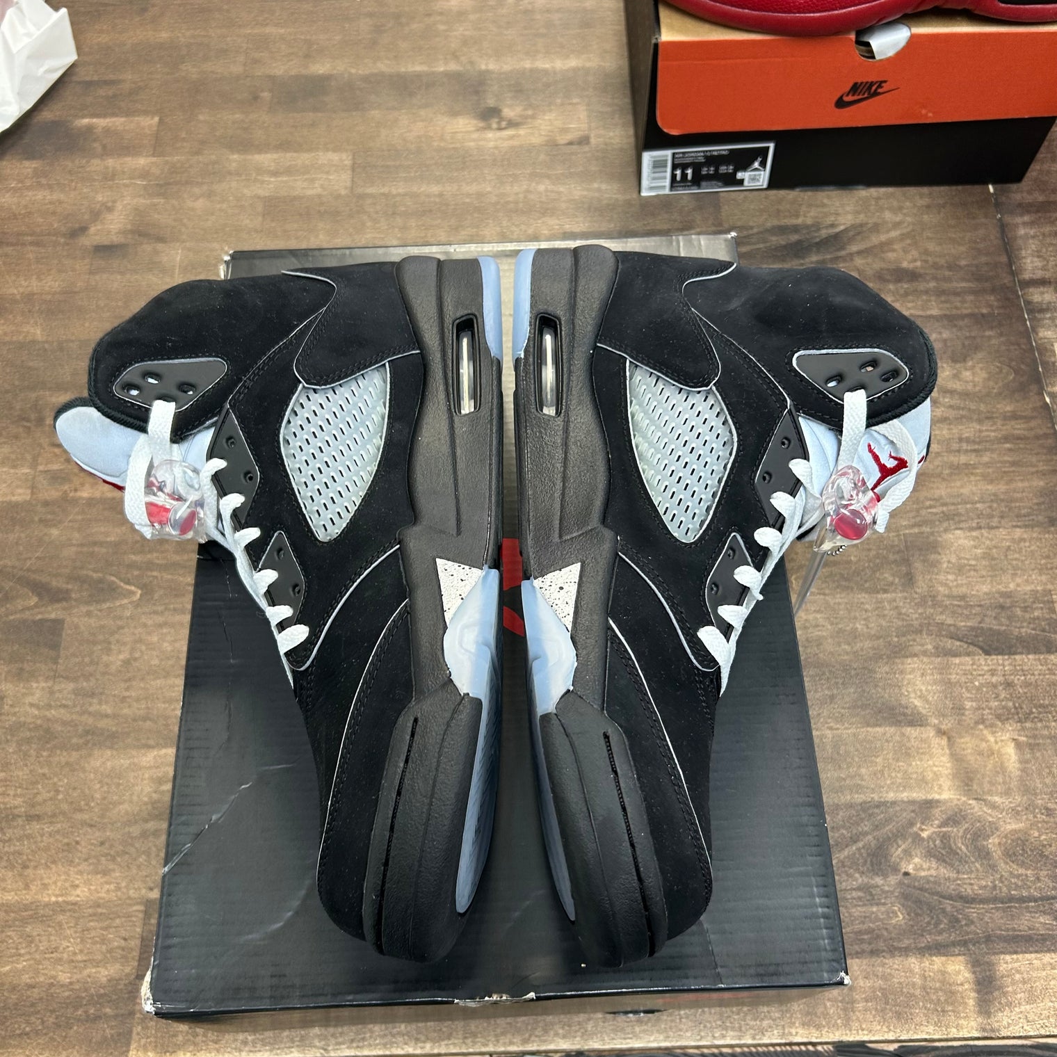 Black Metallic Jordan 5 (2025) (Lightly Worn)