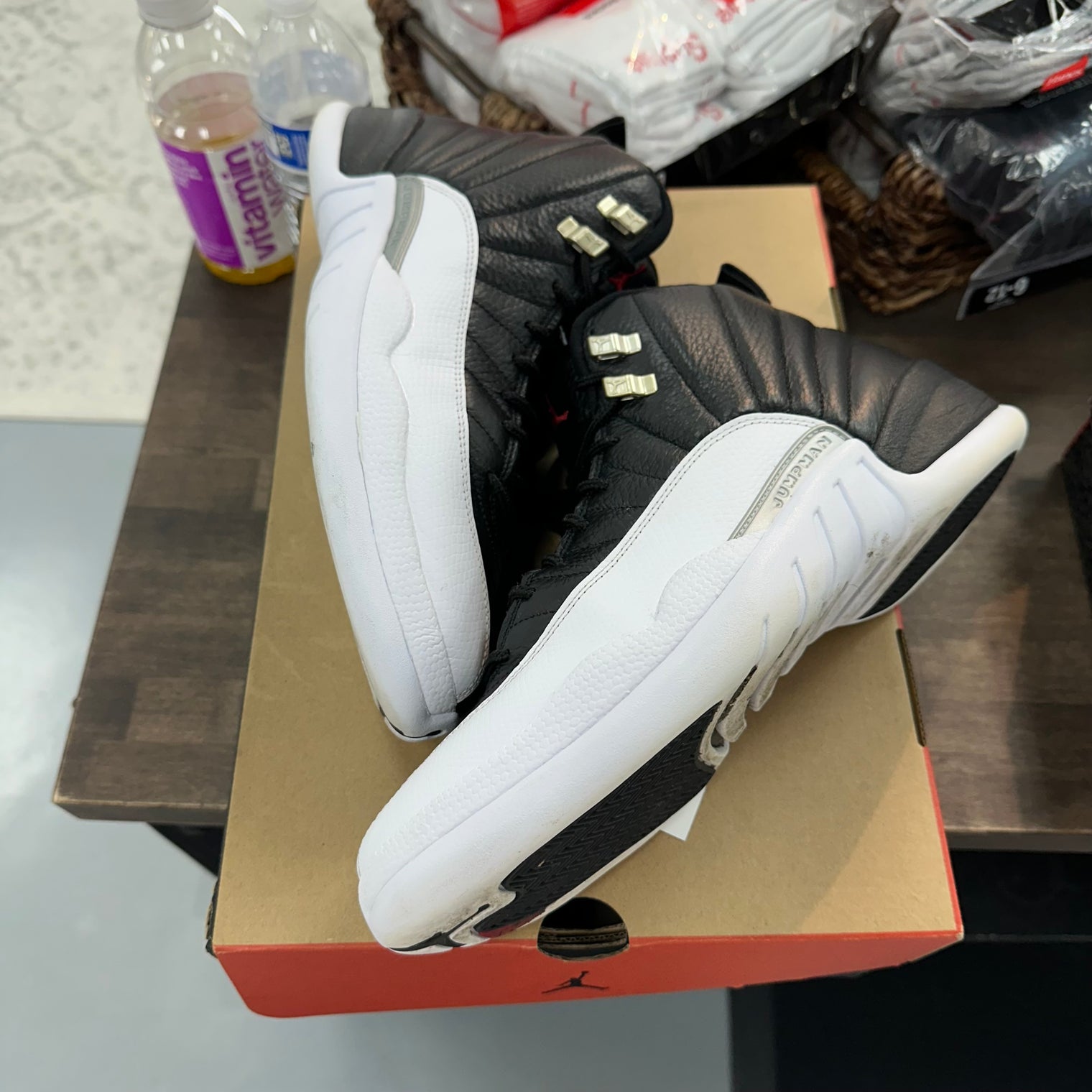 Playoff Jordan 12 Retro (USED)