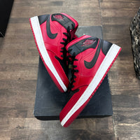 Reverse Bred Jordan 1 Mid (USED)