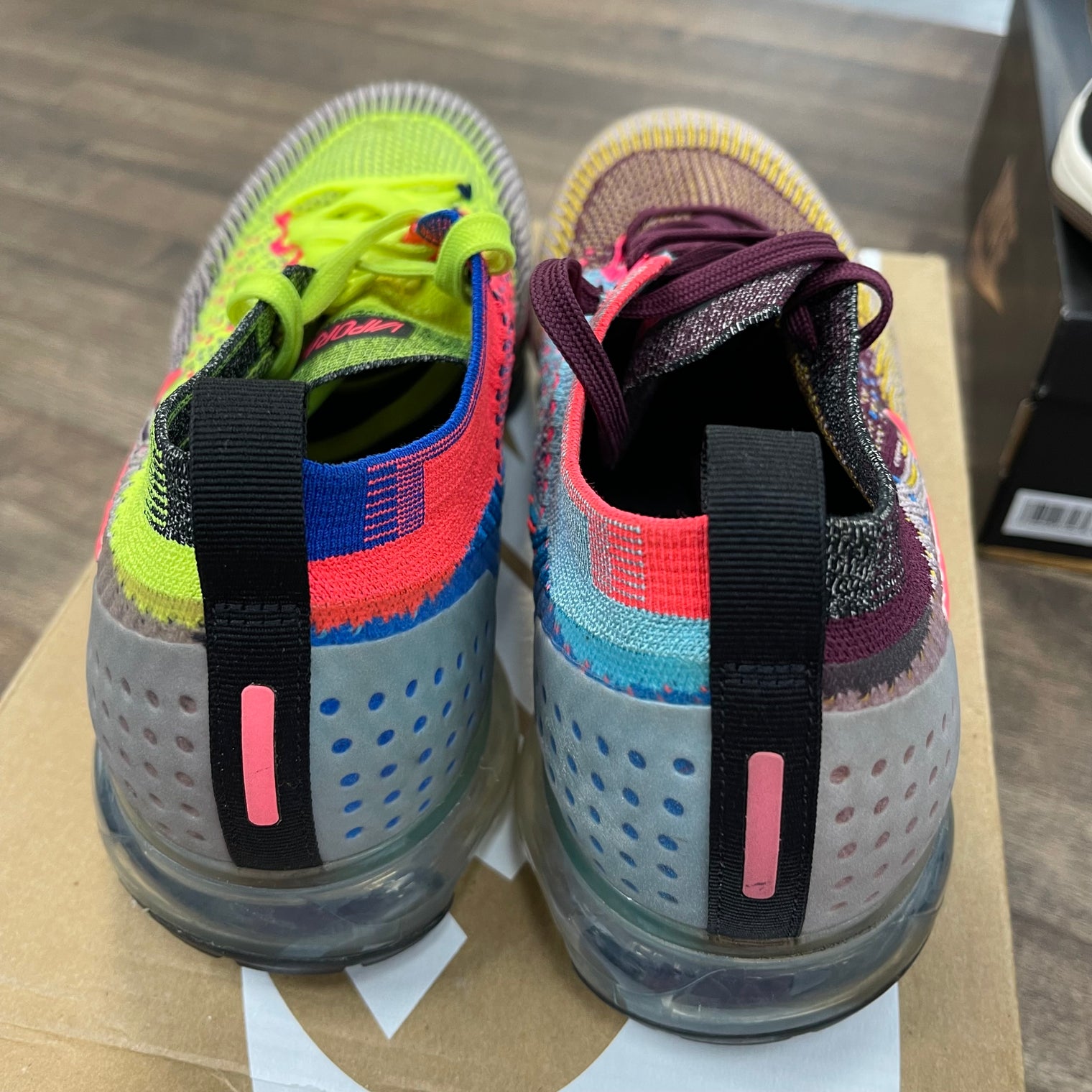 Random Yarm What the VaporMax Flyknit 2 (USED)