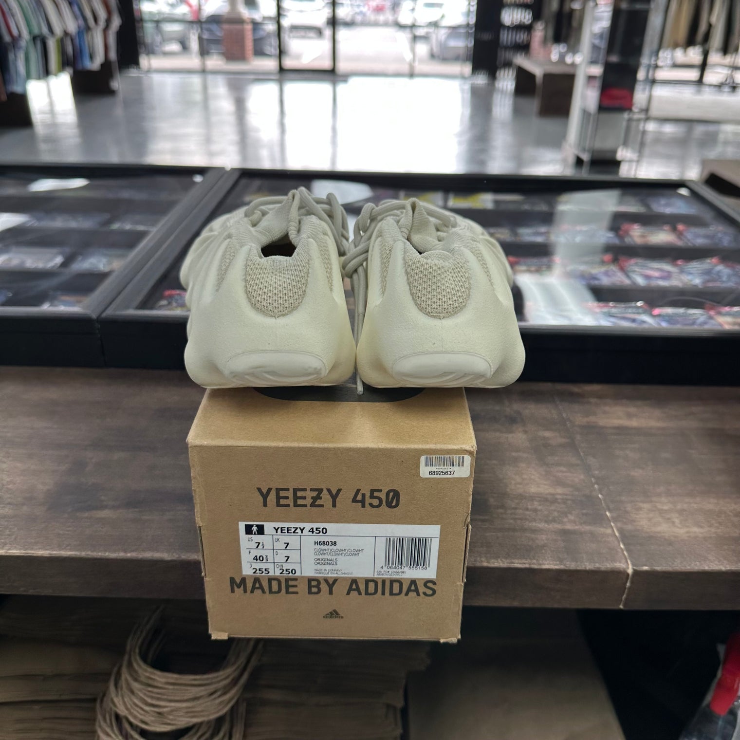 Cloud Yeezy 450 (USED)