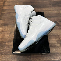 Legend Blue Jordan 11 (2024) (USED)
