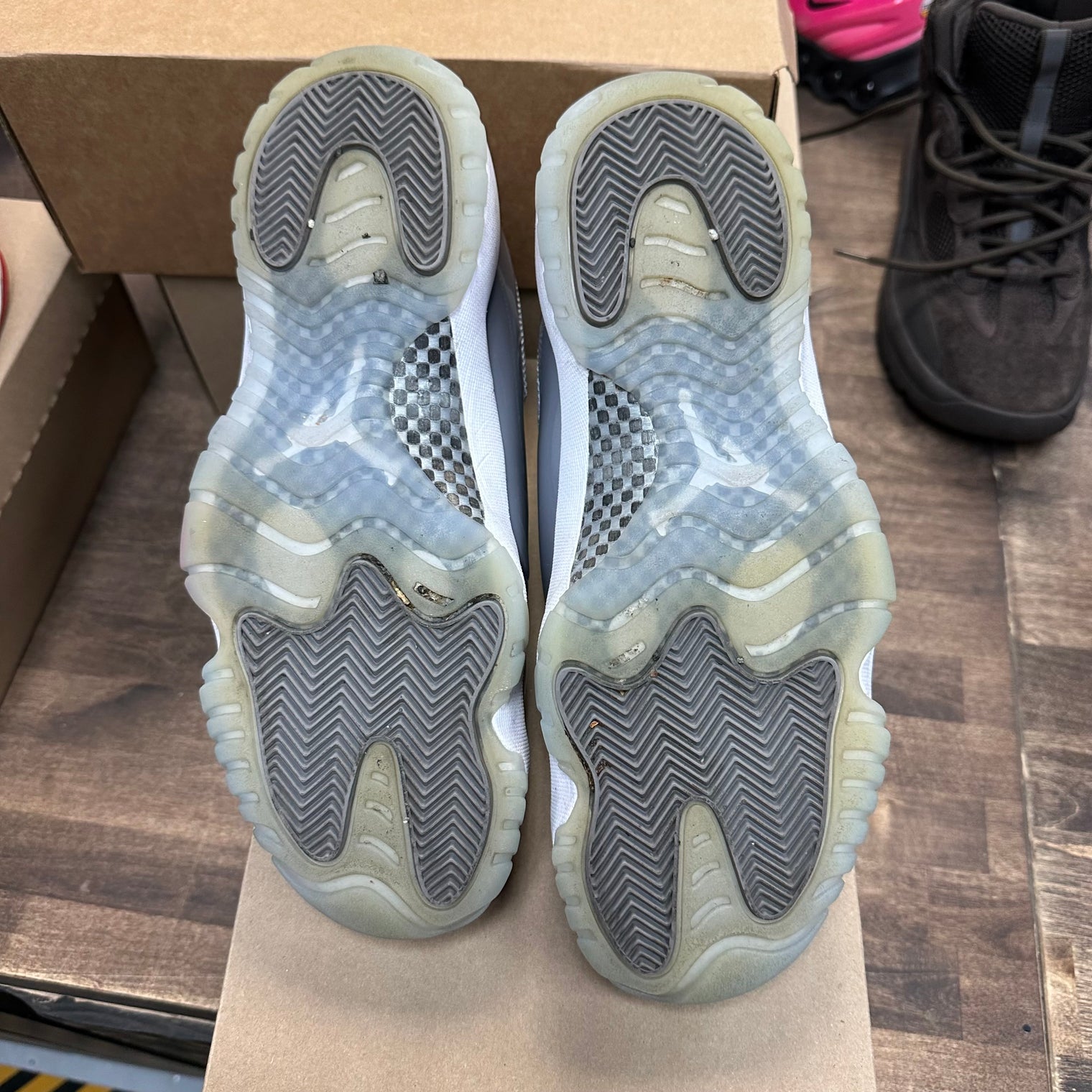 Cool Grey Jordan 11 Retro (USED, No Box)