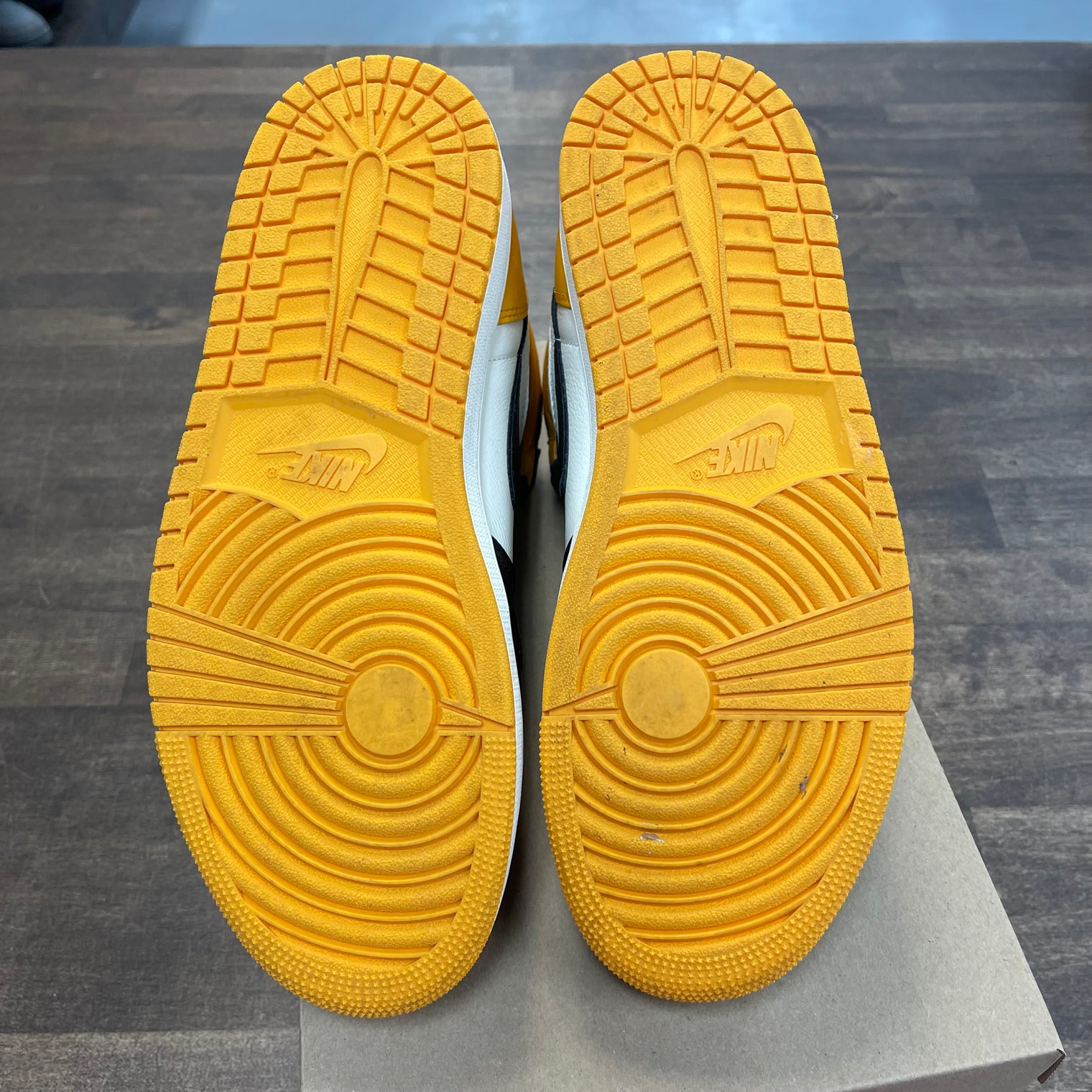 Taxi Yellow Toe Jordan 1 High (USED, No Box)