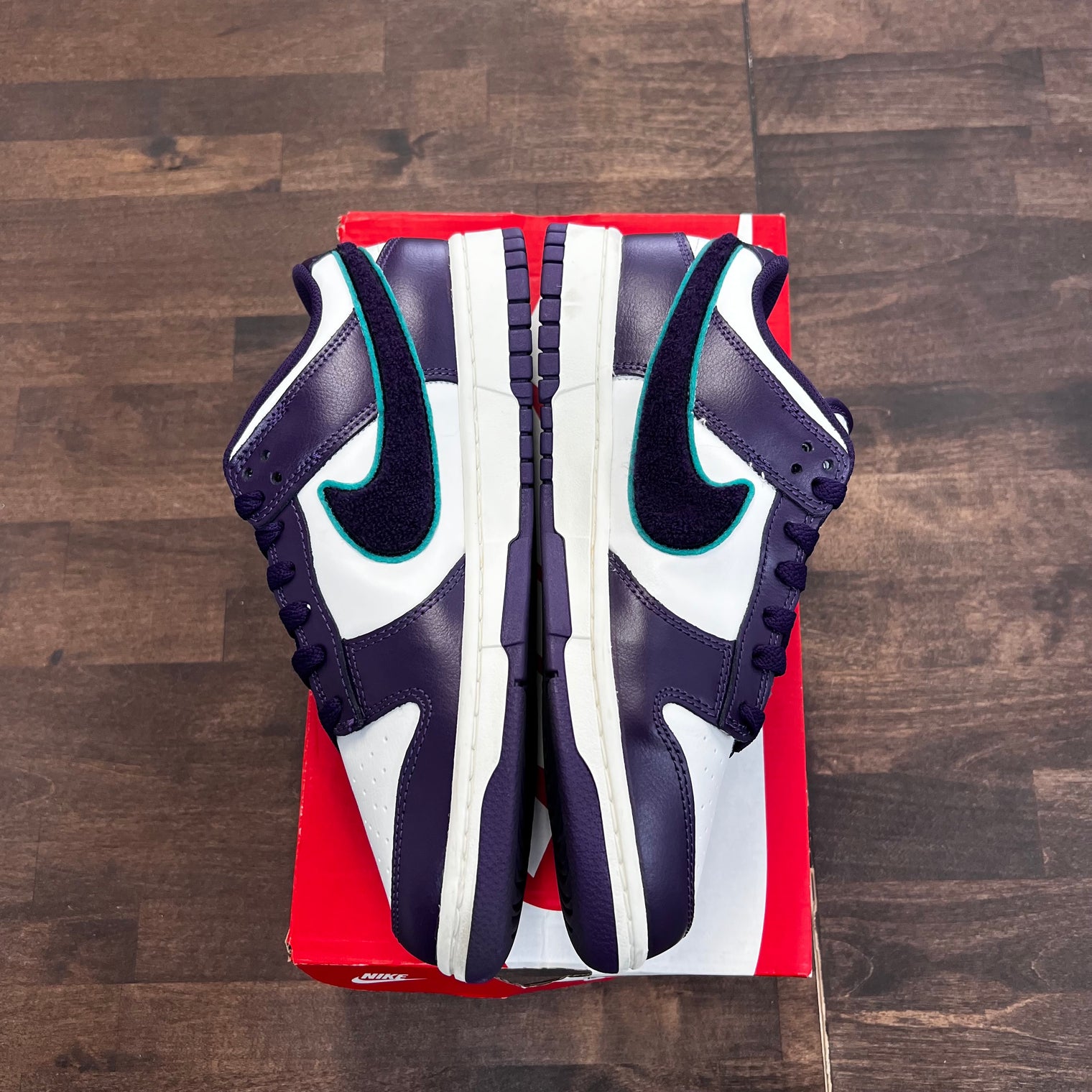 Chenille Swoosh sail Grand Purple Dunk Low (USED)