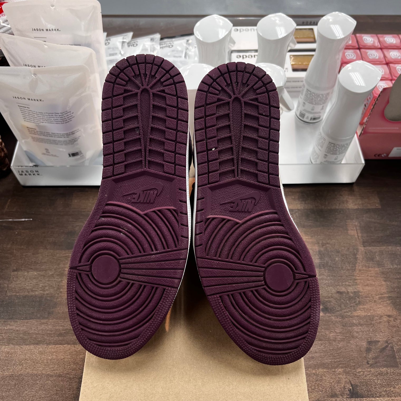Bordeaux Jordan 1 High (USED, No Box)