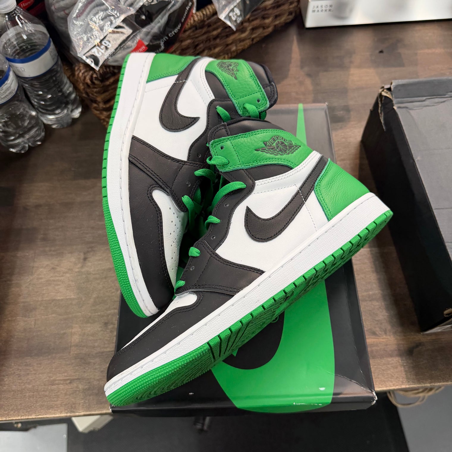 Lucky Green Jordan 1 High (USED)