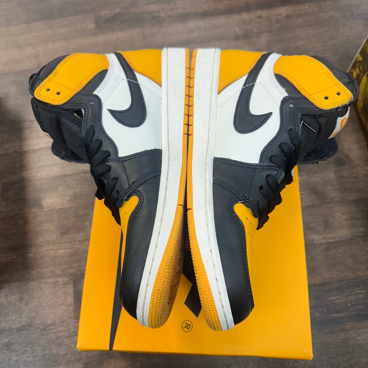 Yellow Toe Taxi Jordan 1 High (USED)