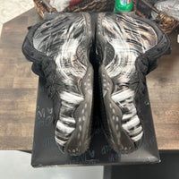 Dream A World Nike Foamposite Black (USED)