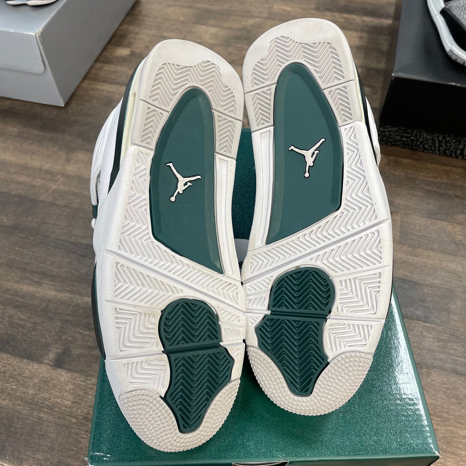 Oxidized Jordan 4 (USED)