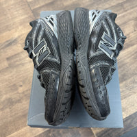 Black Silver New Balance 1906R (USED)